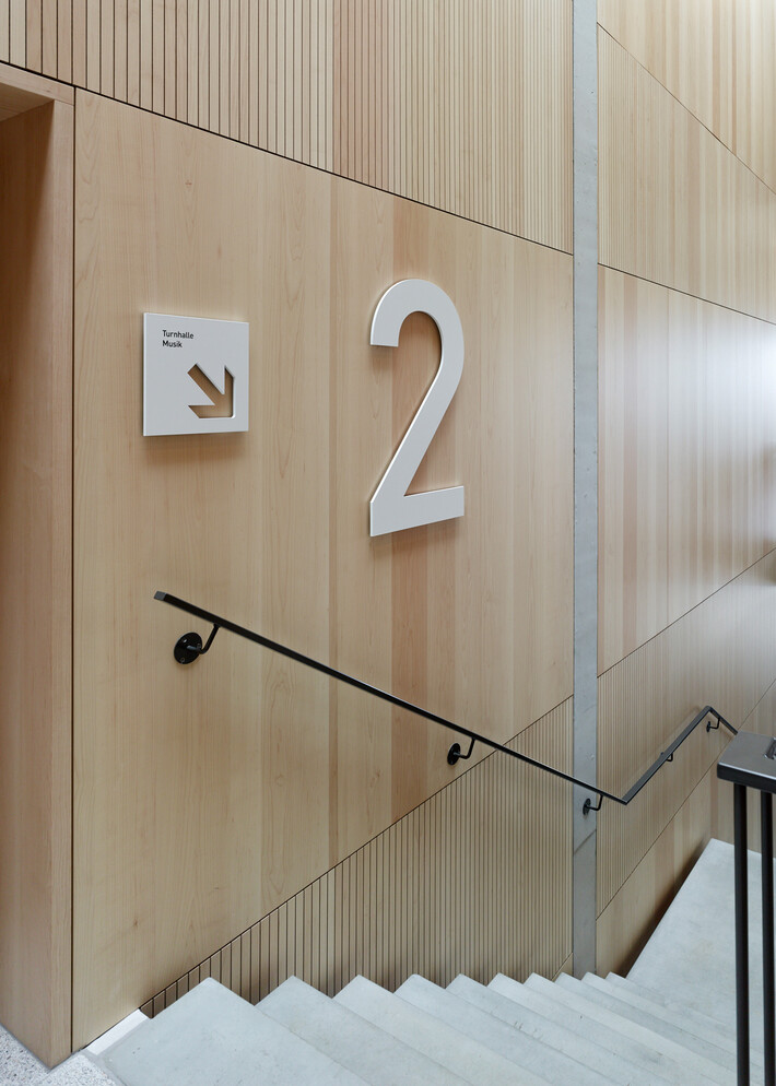 Signaletik Schulhaus Looren