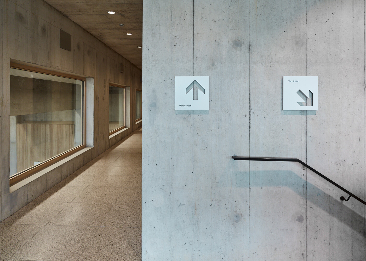 Signaletik Schulhaus Looren